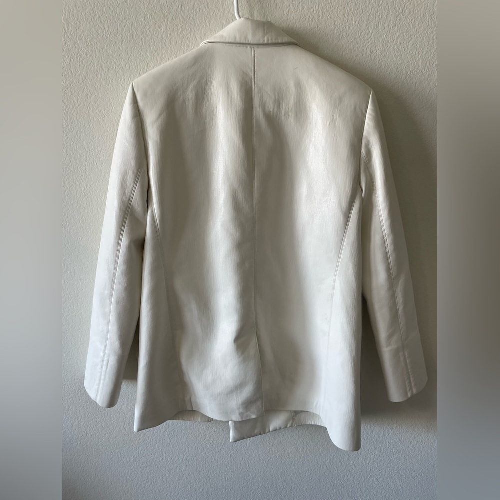 Alice + Olivia white Justin faux leather double breasted blazer - Picture 8 of 8